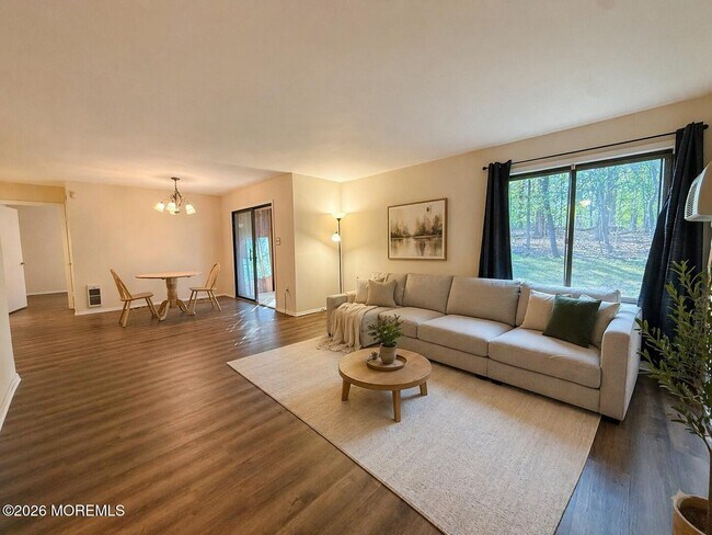 Foto del edificio - 174 Amberly Dr