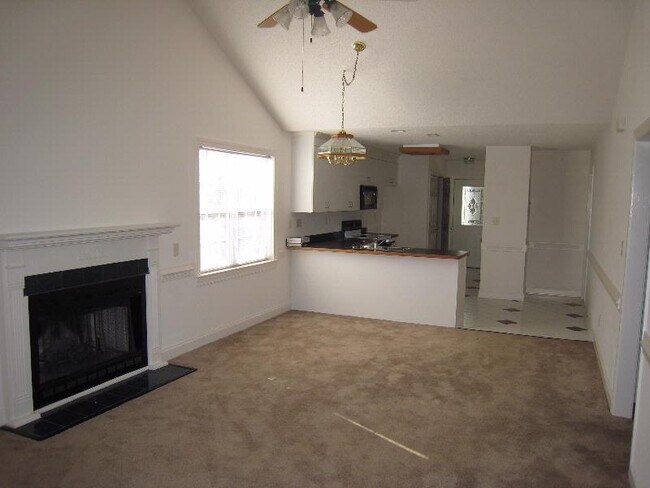 Building Photo - 4203A Ashbrook Drive