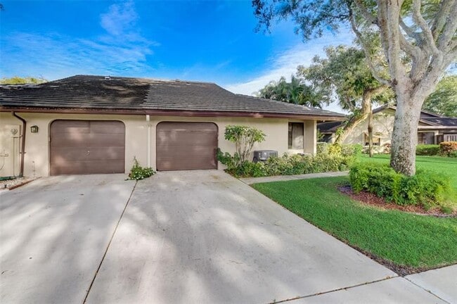 Foto del edificio - 5051 Pine Dr