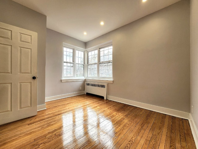 Foto del edificio - 1 Dewitt Rd