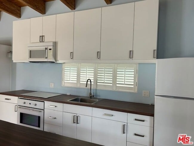 Foto del edificio - 937 Iliff St