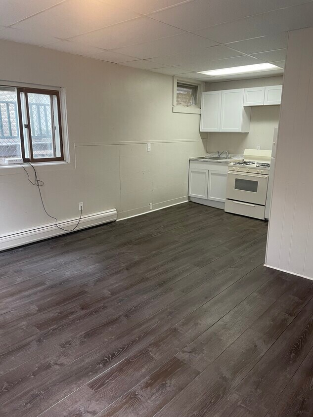 Foto del edificio - 1099 S Clinton Ave