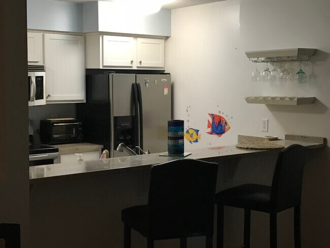 Kitchen bar - 20842 East Dr