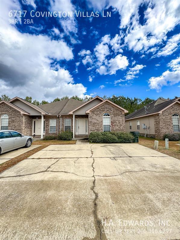 Foto principal - 6717 Covington Villas Ln