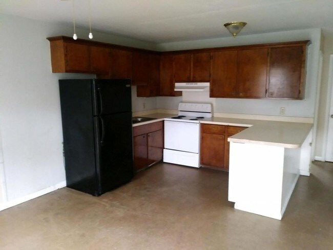 Building Photo - 105 Primrose Apt. #4