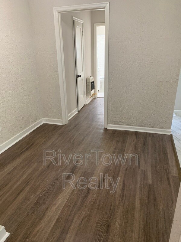 Foto del edificio - 2595 Kimball Ave