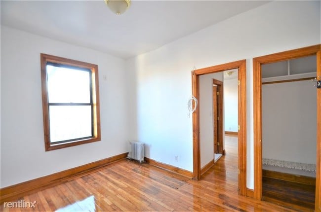 Building Photo - 505 W 161st St