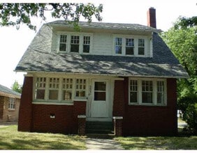 Building Photo - 2530 Bonds Ave