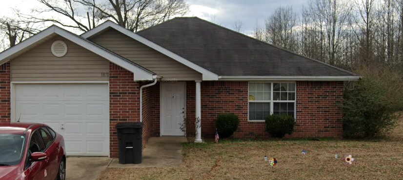 Foto principal - 1811 Forest Dr