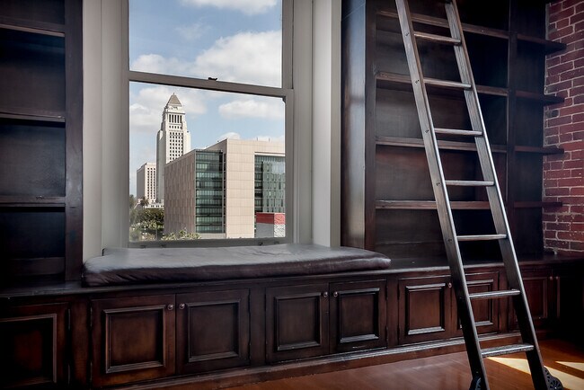 Foto del edificio - 257 S Spring St