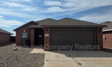 Building Photo - 126 Pioneer Cir