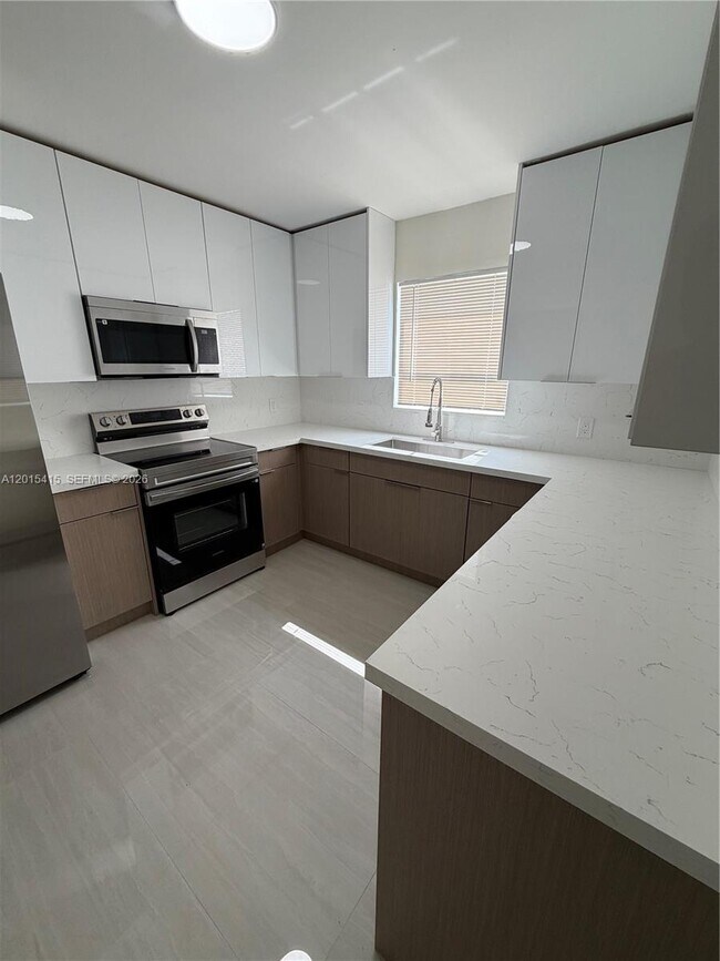 Foto del edificio - 510 NW 134th St