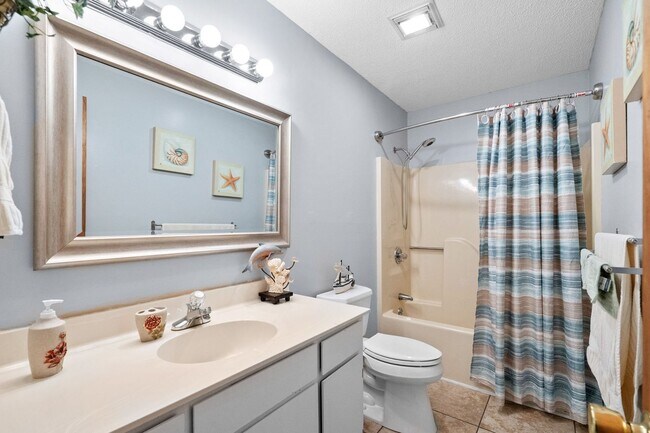 Building Photo - 3700 Golf Colony Ln