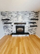 Building Photo - 5477 Basswood Ct W