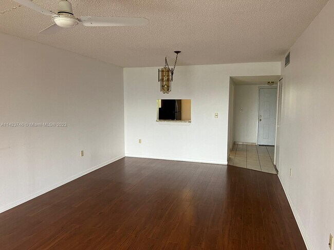 Foto del edificio - 1800 N Lauderdale Ave