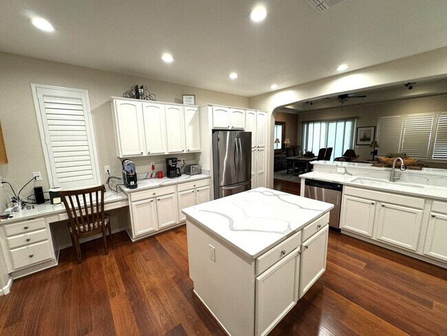 Foto del edificio - PebbleCreek 2 Bed/2.5 Bath Furnished Home - Resort-Style Living at Its Best!