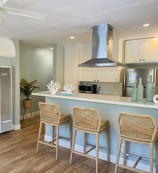 Foto del edificio - Charming 1 Bedroom North Park Apartment! Assigned Garage! Patio! In Unit Wash/Dryer!