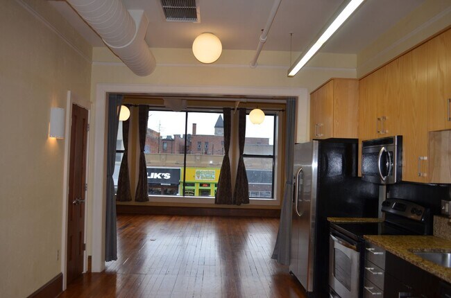 Foto del edificio - 919 A Aly