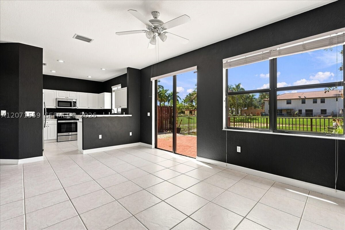 Foto del edificio - 11224 SW 236th St