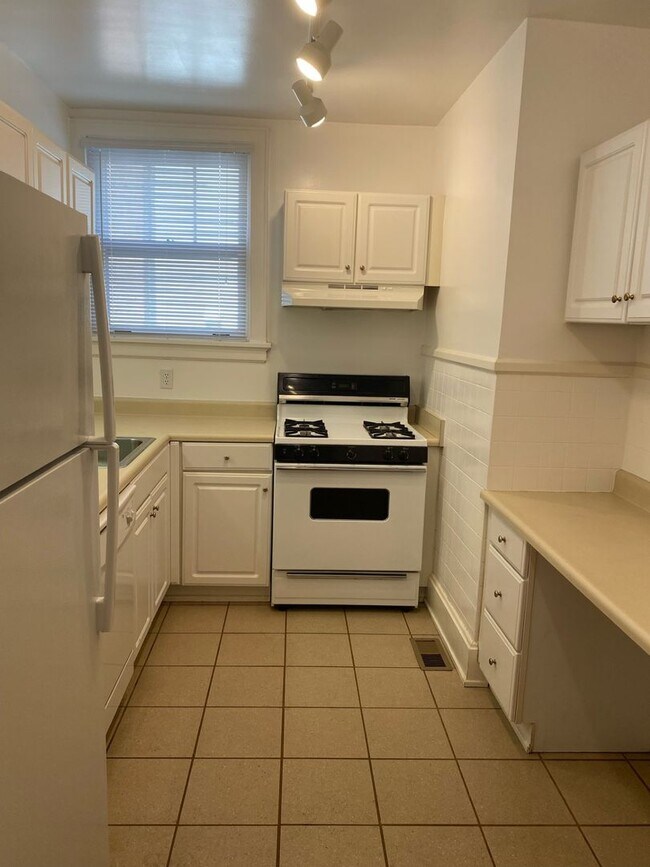 Foto del edificio - 2910 Erie Ave