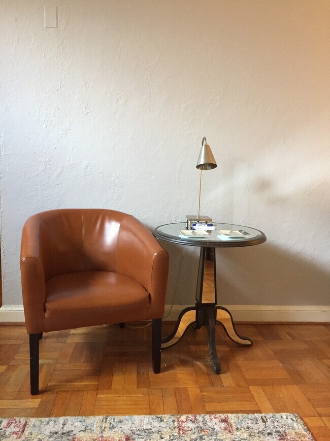 Foto del edificio - 1010 25th St NW