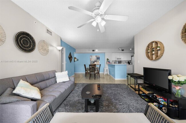 Building Photo - 2600 S University Dr