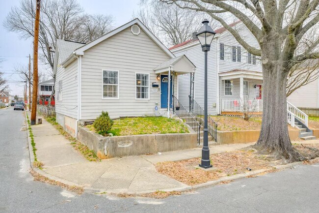 Building Photo - 1913 Dinwiddie Ave