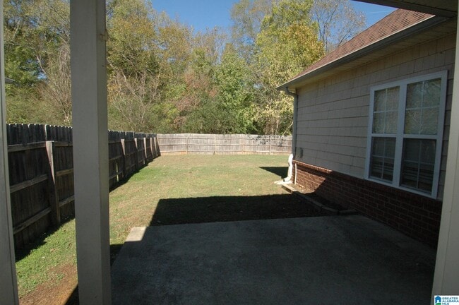 Building Photo - 108 Holland Trail