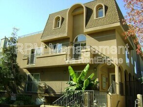Building Photo - 843 Hayworth Ave