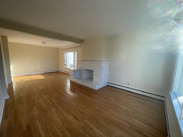 Building Photo - 578 Fundy Dr
