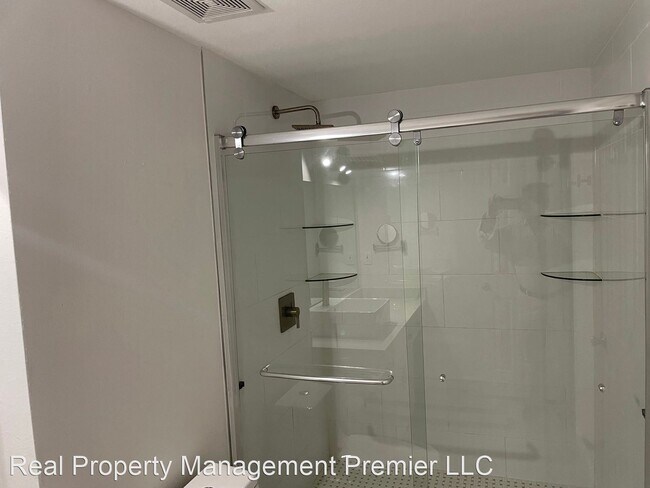 Building Photo - 2 br, 2 bath House - 11600 SW 2 ST  Unit 1...
