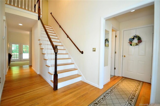 Building Photo - 153 S Mill Dr