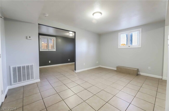 Building Photo - 663 Avenue C