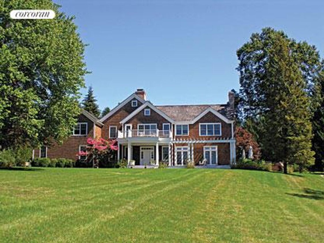 Primary Photo - 6 Cobbetts Ln