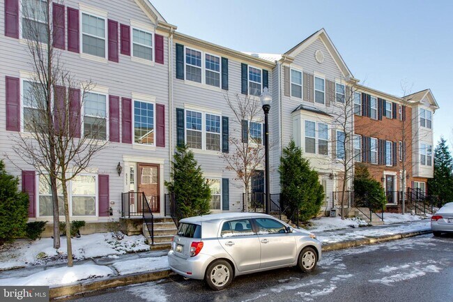 Foto del edificio - 8335 Stickley Ct