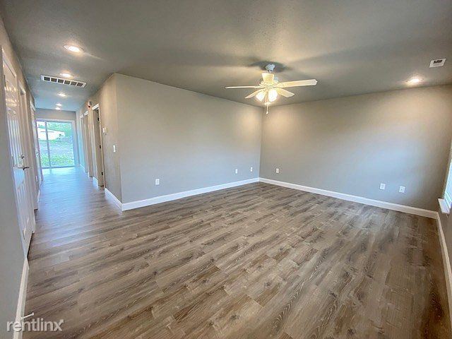 Foto del edificio - 3 br, 2 bath House - 1308 E Illinois St