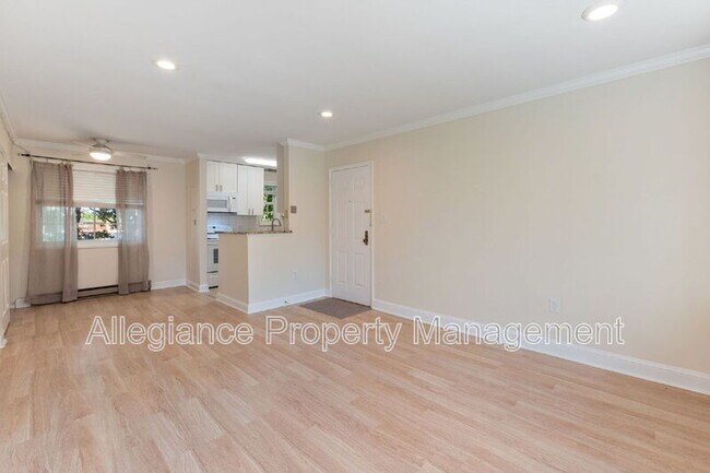 Foto del edificio - 1732 W Abingdon Dr