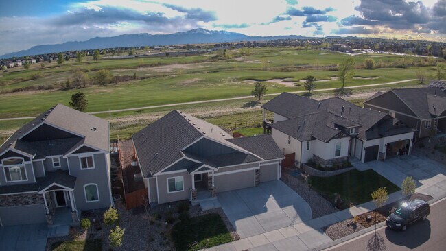 Building Photo - 9792 Fairway Glen Dr