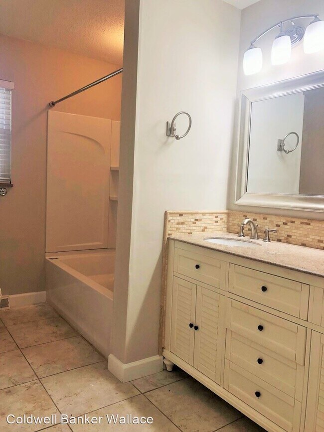 Foto del edificio - 3 br, 2 bath House - 10801 Dundee Road