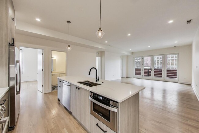 Foto del edificio - 4024 N Lincoln Ave