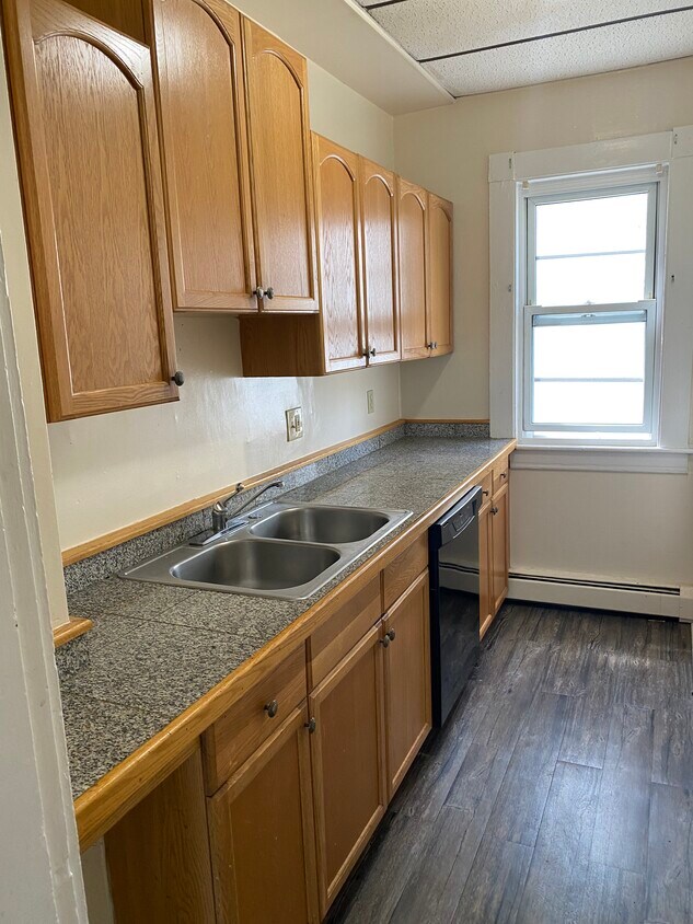 pantry - 37 Phillips St