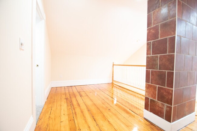 Building Photo - 20 Ellery St