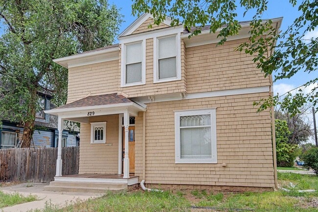 Building Photo - 829 Sahwatch St