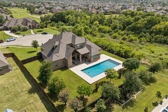 Building Photo - 801 Rose Ct