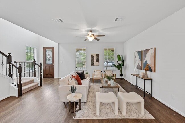 Building Photo - 127 Buckthorn Dr