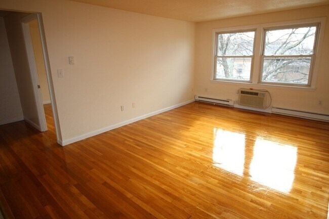 Foto del edificio - 318 Nesmith St