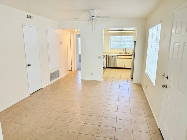 Building Photo - Freshly Updated 2-Bedroom Condo In The Mesquite Country Club Community