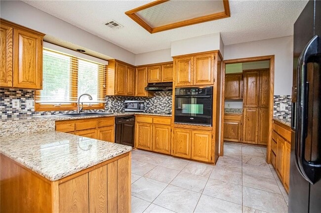 Building Photo - 301 SW C St