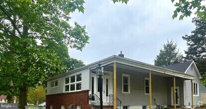 Building Photo - 405 Lake Ave