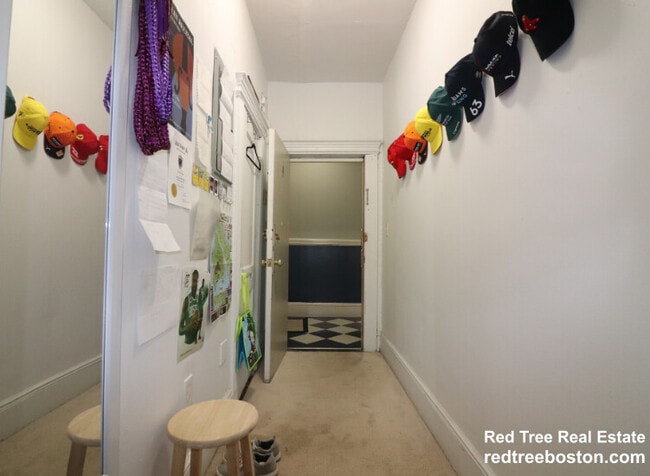 Building Photo - 238 Hemenway St